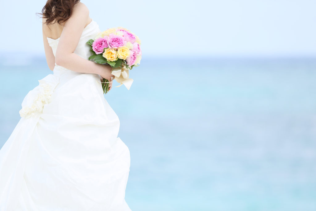 花嫁は背中も美しく！ ブライダルエステで人気の「背中ケア」とは